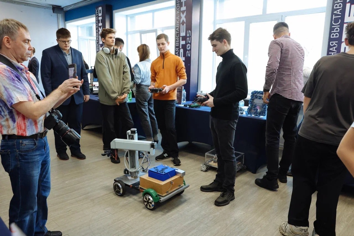 Более 700 человек посетило инновационную выставку-конкурс «АмурТехно»